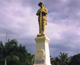 Port Douglas War Memorial - QLD Tourism 0