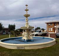 Cunnamulla War Memorial Fountain - QLD Tourism