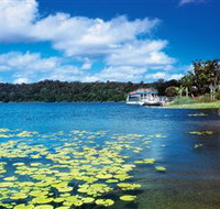 Lake Barrine Crater Lakes National Park - QLD Tourism