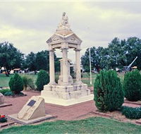 Weeping Mother Memorial - QLD Tourism