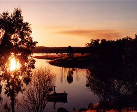Bundoora Dam - QLD Tourism 0