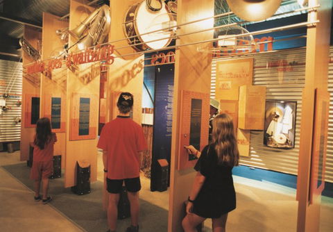 Waltzing Matilda Centre - QLD Tourism 7