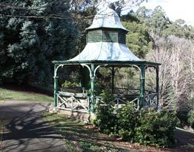 Pirianda Gardens - QLD Tourism 0