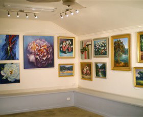 Ros McArthur Art Studio - QLD Tourism 0