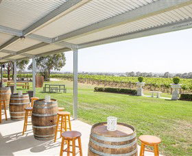Avon Ridge Vineyard & Function Room - QLD Tourism 0