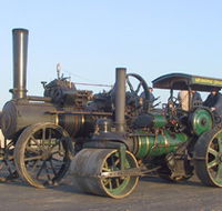 Melbourne Steam Traction Engine Club - Queensland Tourism