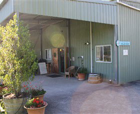 Lyre Bird Hill Winery & Guest House - Queensland Tourism 0