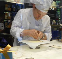 Lindt Maitre Chocolatier - Queensland Tourism
