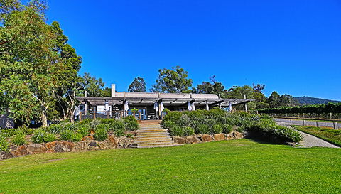 GREENSTONE VINEYARDS - QLD Tourism 1