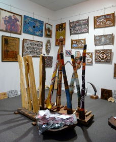 Laddie Timbery Aboriginal Art And Crafts - QLD Tourism 0