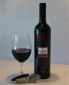 Diamond Creek Estate Cellar Door - QLD Tourism 3