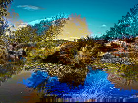 Loira Vines - QLD Tourism 0