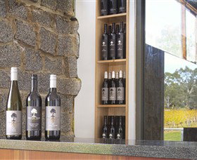 Harcourt Valley Vineyards - QLD Tourism 1