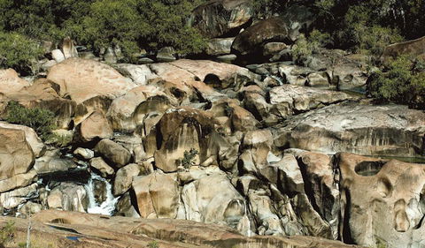 Macintyre Falls Lookout - QLD Tourism 2
