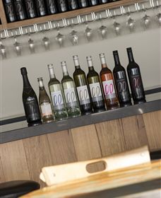 BAIE Wines - QLD Tourism 0