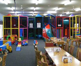 Jumbos Jungle Playhouse And Cafe - Queensland Tourism 1