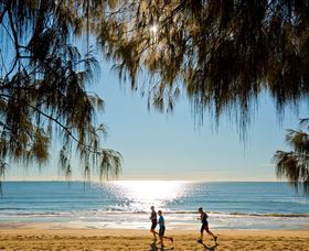 Millennium Esplanade And Tannum Sands Beach - QLD Tourism 2