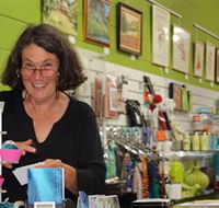 Artists on Parade Art Gallery - QLD Tourism