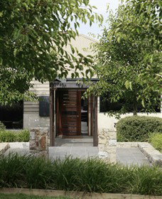 Ten Minutes By Tractor - QLD Tourism 1