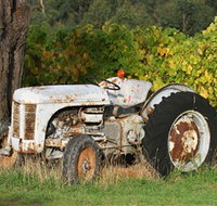 Ten Minutes By Tractor - QLD Tourism