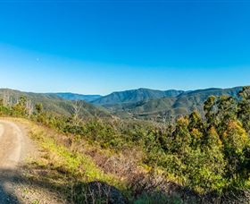 Lobs Hole Ravine 4WD Trail - Queensland Tourism 3