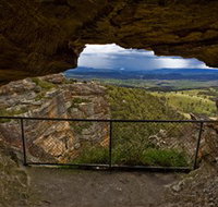 Hassans Walls Lookout - QLD Tourism