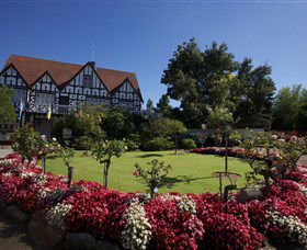 Cockington Green Gardens - Queensland Tourism 0
