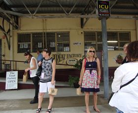Shire Shuttle Bus  - QLD Tourism 4