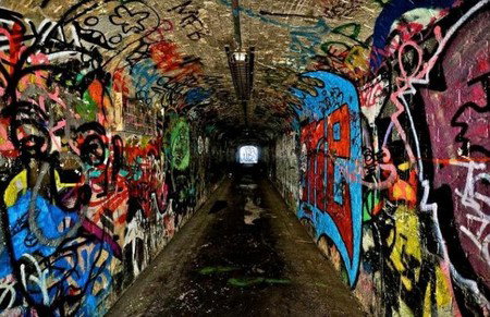 Charles Hewitt Gallery - QLD Tourism 0