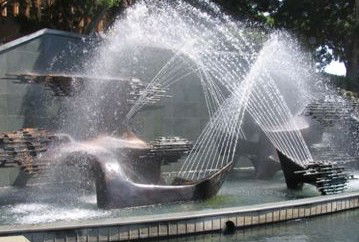 Newcastle Art Gallery - QLD Tourism 0