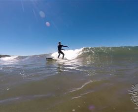 Surf Camp Australia - Queensland Tourism 0