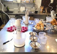 Baking Classes at The Sconery - Queensland Tourism