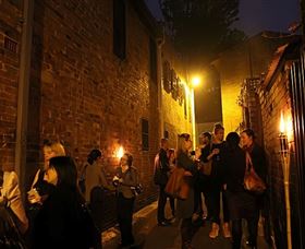 Street Theatre Dining Surry Hills - Queensland Tourism 1