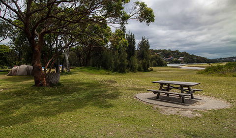 Bonnie Vale Picnic Area - QLD Tourism 0