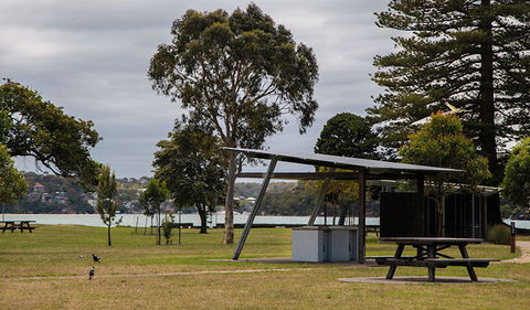 Bonnie Vale Picnic Area - QLD Tourism 2