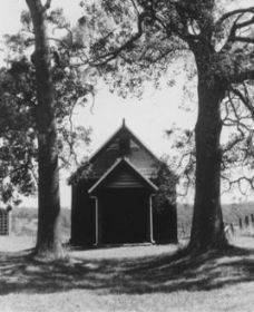 St Matthews Anglican Church - QLD Tourism 1