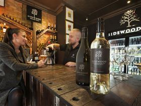 Maximilian's Restaurant And Sidewood Estate Cellar Door - Queensland Tourism 3