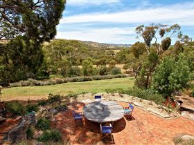 Allusion Winery - Queensland Tourism 0