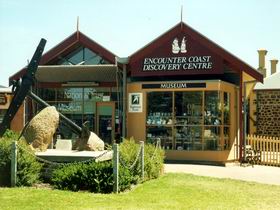 Encounter Coast Discovery Centre And The Old Customs And Station Masters House - Queensland Tourism 0