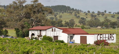 Bell River Estate Winery - QLD Tourism 6