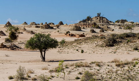 Walls Of China - QLD Tourism 2