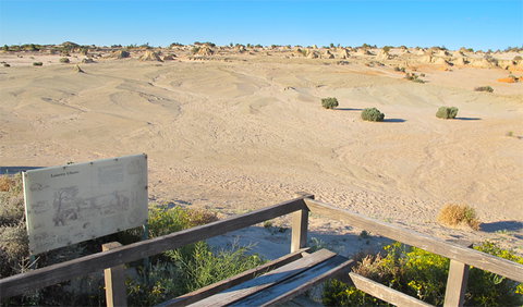 Walls Of China Viewing Platform - QLD Tourism 0