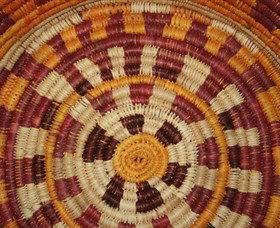 Injalak Arts And Crafts - QLD Tourism 4
