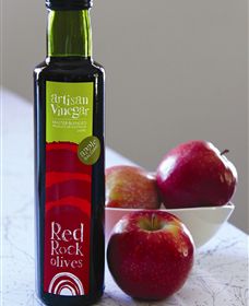 Red Rock Olives - QLD Tourism 3