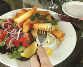 Moama Sports Club - Queensland Tourism 3