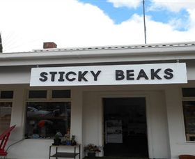 Sticky Beaks Craft Co-Operative Of Avoca - QLD Tourism 0