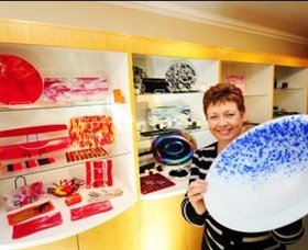 Exclusive Hot Glass Gallery - QLD Tourism 0