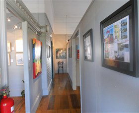 Paxtons Creative Space And Upstairs Gallery - QLD Tourism 1