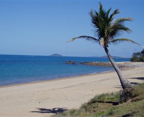 Lamberts Beach - QLD Tourism 0