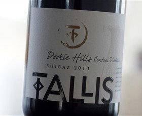 Tallis Wine Cellar Door - QLD Tourism 4